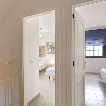 Casa Fanabe Precioso Adosado Dom wakacyjny
