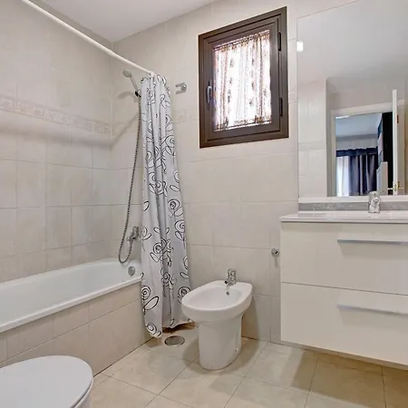 Casa Fanabe Precioso Adosado Tatil Evi *